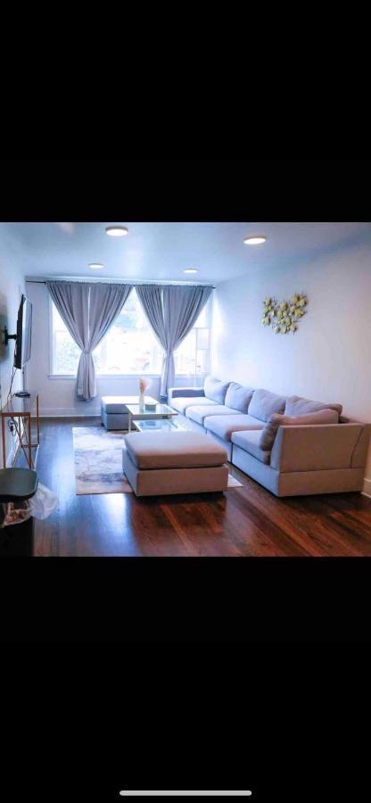 Lovely 1-Bedroom Rental Unit With Free Parking 워싱턴 외부 사진