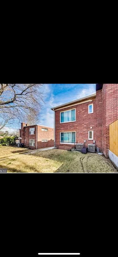Lovely 1-Bedroom Rental Unit With Free Parking 워싱턴 외부 사진